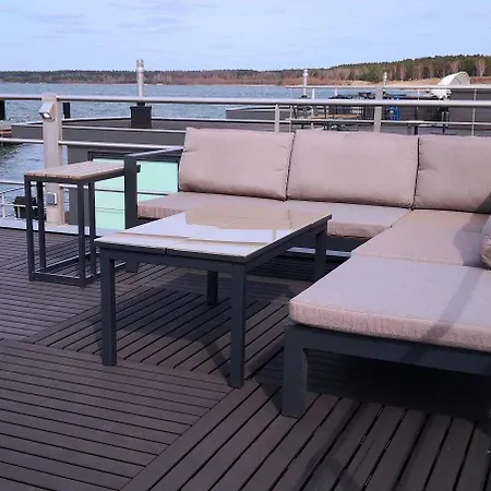 Hausboot Schatzinsel Ботель Klitten